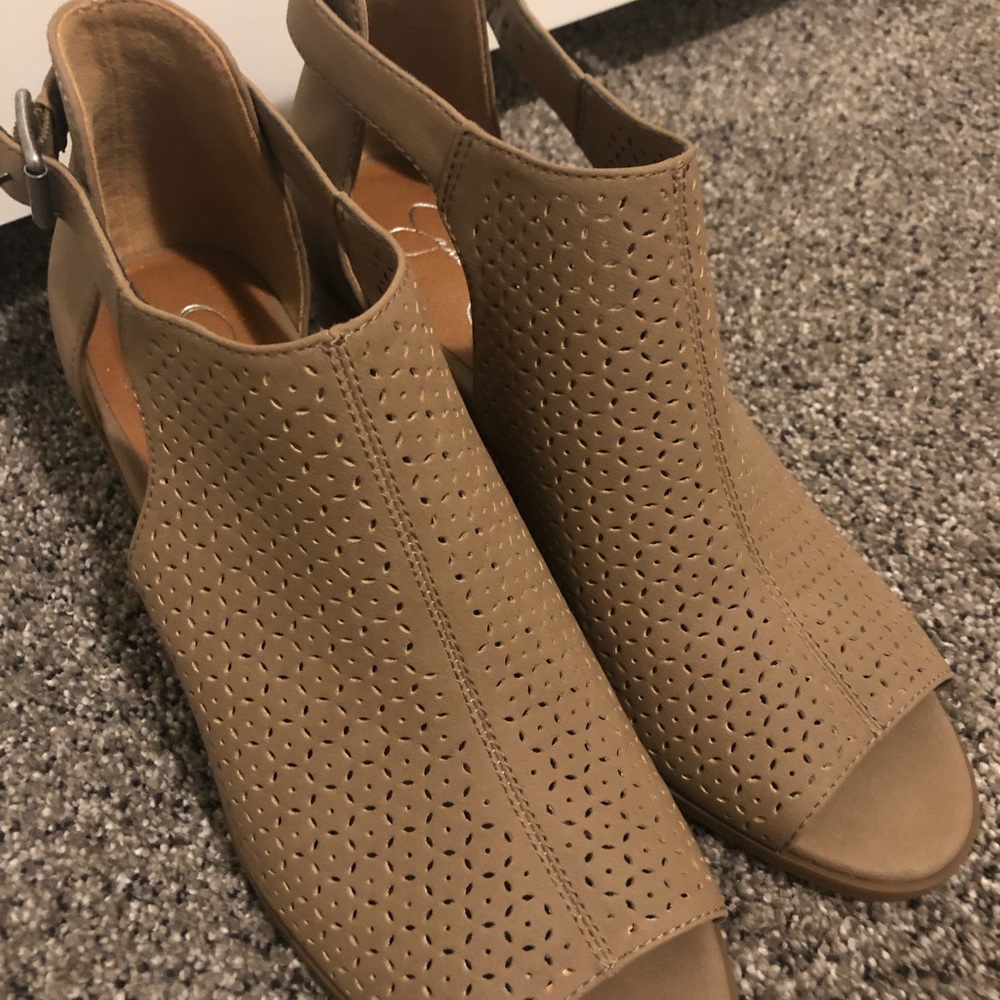 Jessica Simpson Open Tor Ankle boots